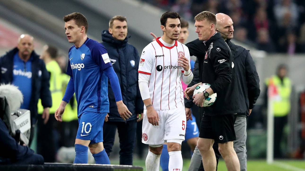 Ayhan geht auf Schiri los