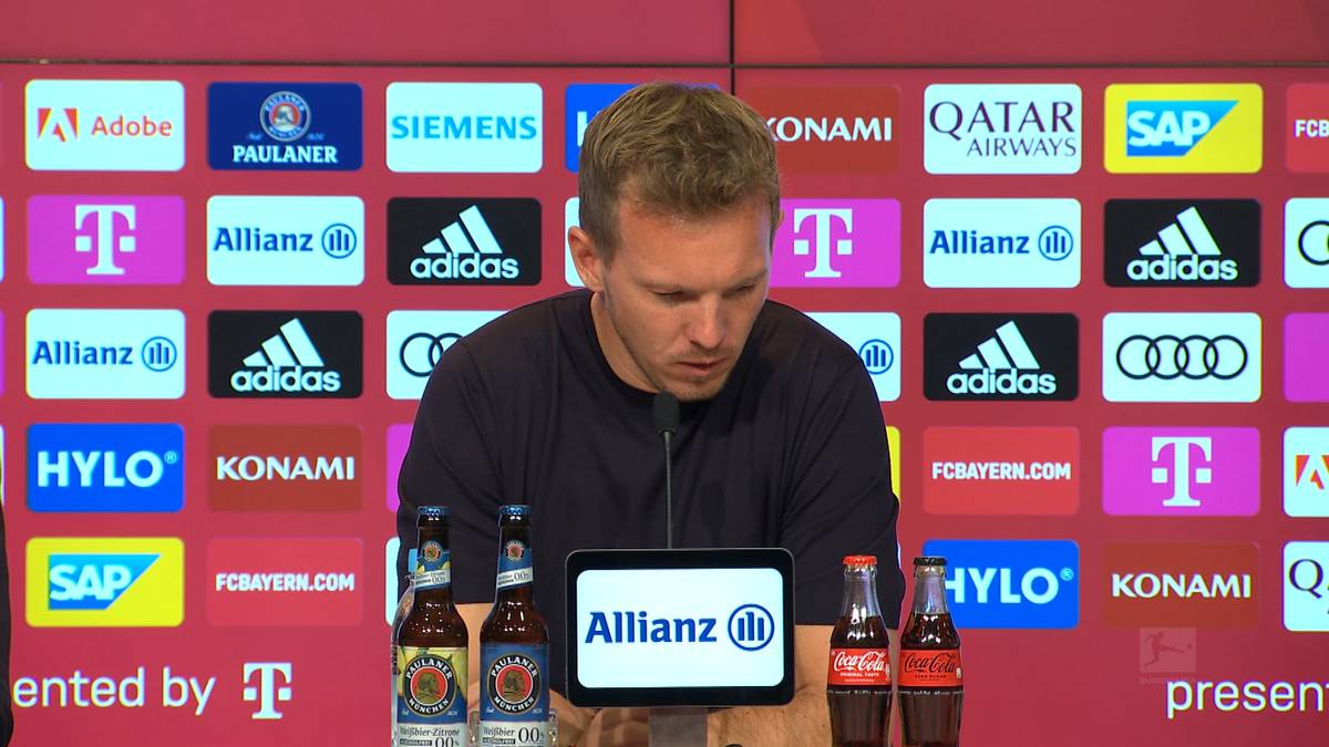 Ist eine Krise bei Bayern auch eine Krise beim DFB-Team? Das soll zumindest Thomas Müller gesagt haben. Nach dem 4:0 gegen Leverkusen korrigiert Julian Nagelsmann den Reporter jedoch sofort.