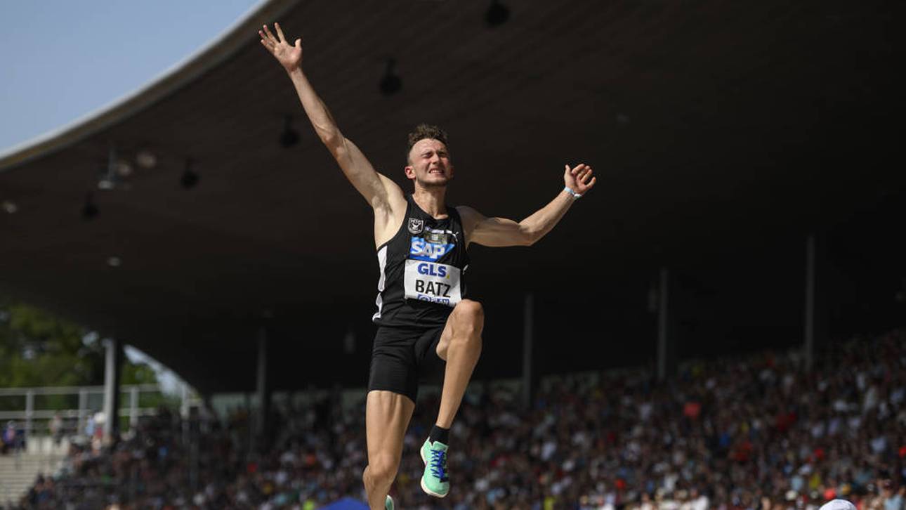 Leichtathletik: Simon Batz beim Sprung