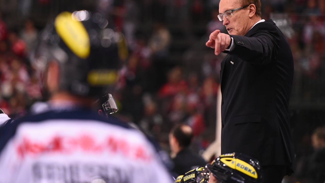 Koelner Haie v ERC Ingolstadt - DEL