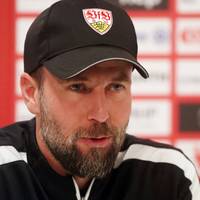 Fünf Deutsche, ein Schweizer: Der Trainer des VfB Stuttgart lobt auch Leonidas Stergiou. Zum Saisonfinale wollen die Schwaben noch Platz zwei erobern.