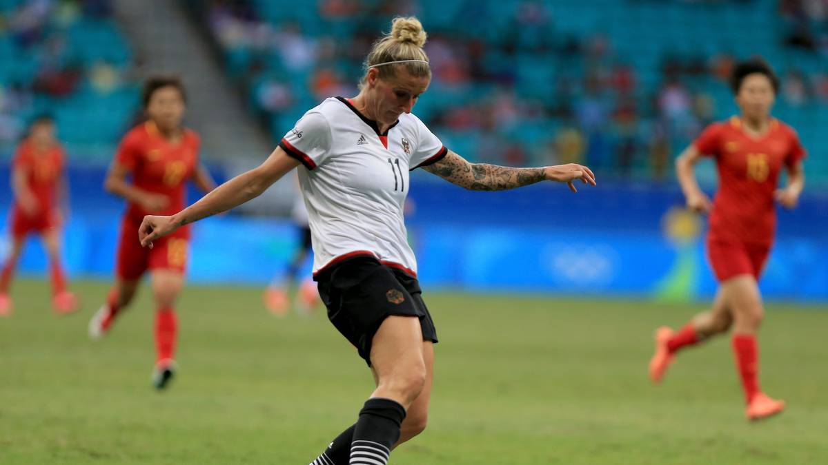 ANJA MITTAG (DEUTSCHLAND): Die Angreiferin gehört zu den erfahrensten Spielerinnen. Nach Stationen in Schweden und Frankreich zurück beim VfL Wolfsburg in der Bundesliga