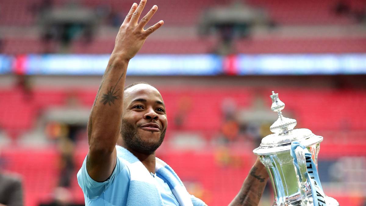 PLATZ 18 - RAHEEM STERLING (62 SPIELE): Mit Manchester City gewann Sterling das nationale Triple und spielte dabei eine herausragende Rolle. Mittlerweile ist er auch ein Hoffnungsträger der englischen Nationalmannschaft, für die in der vergangenen Spielzeit elfmal auf dem Feld stand