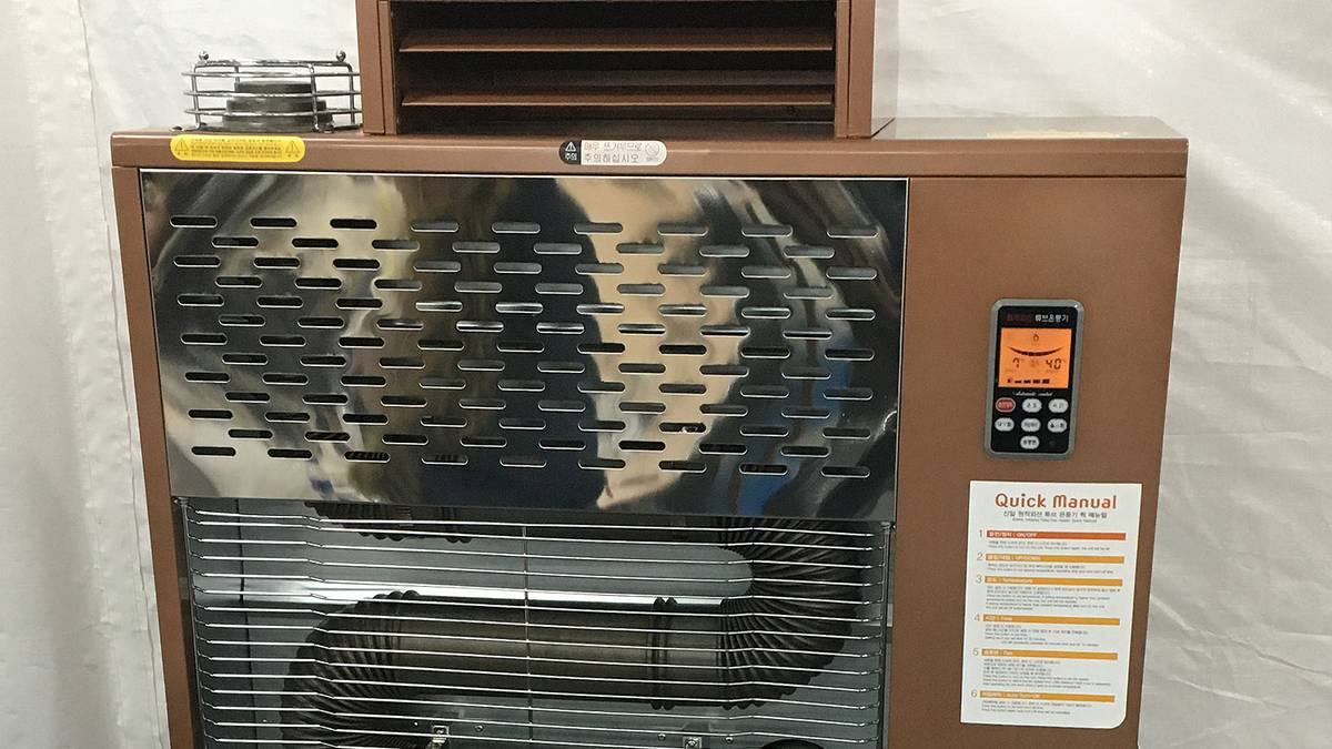 Diese Wärmegeräte sollen in den Pressezelten für angenehme Temperaturen sorgen