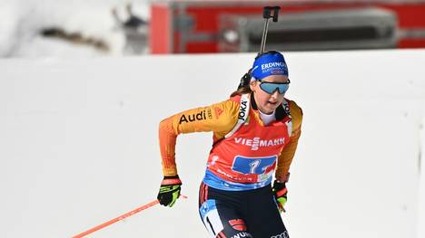 Franziska Preuß holt beim Biathlon-Weltcup Rang drei
