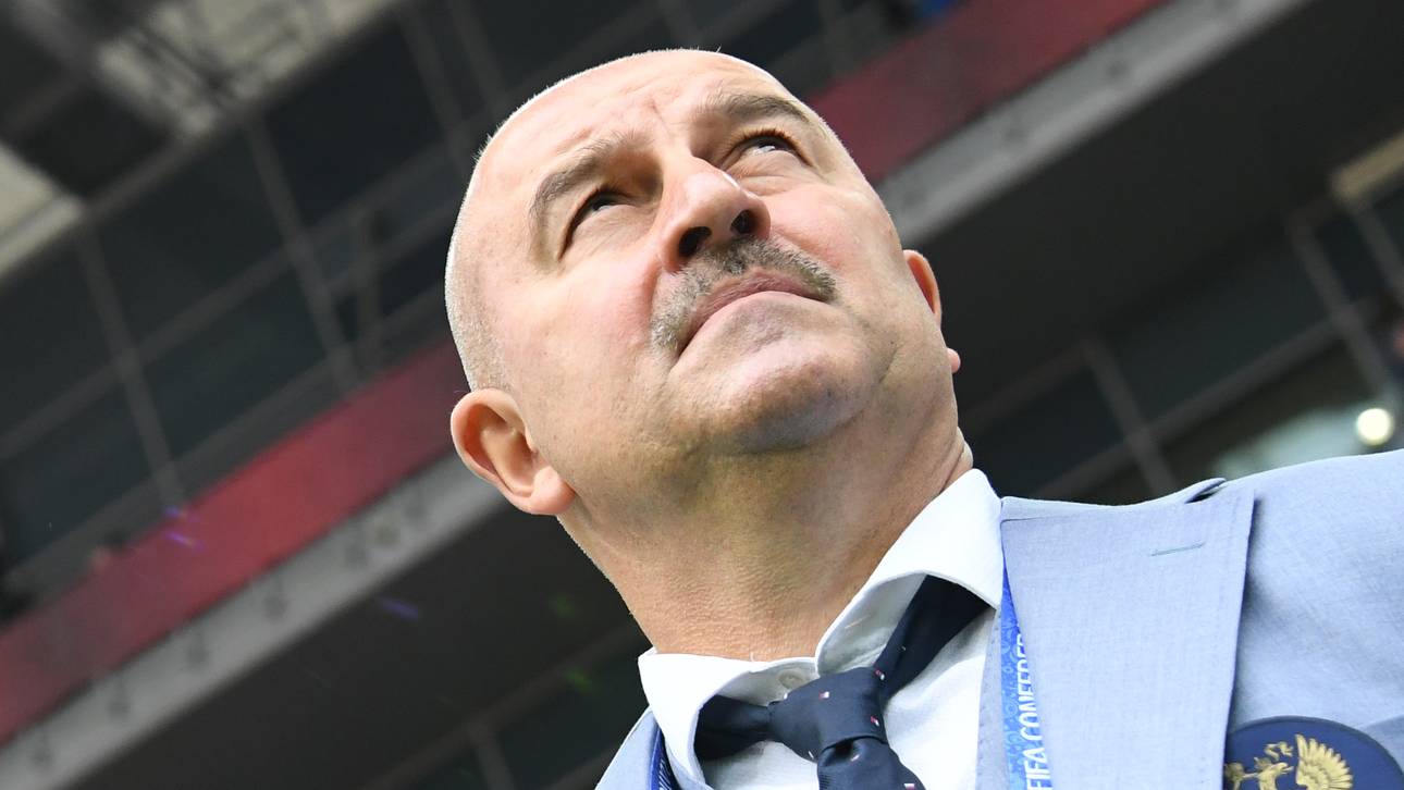 Russen-Coach reißt Witze nach Aus