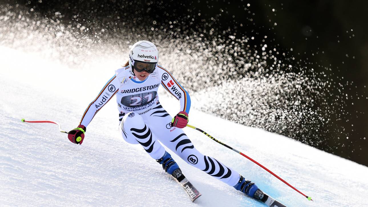Rebensburg lässt Vonn hinter sich
