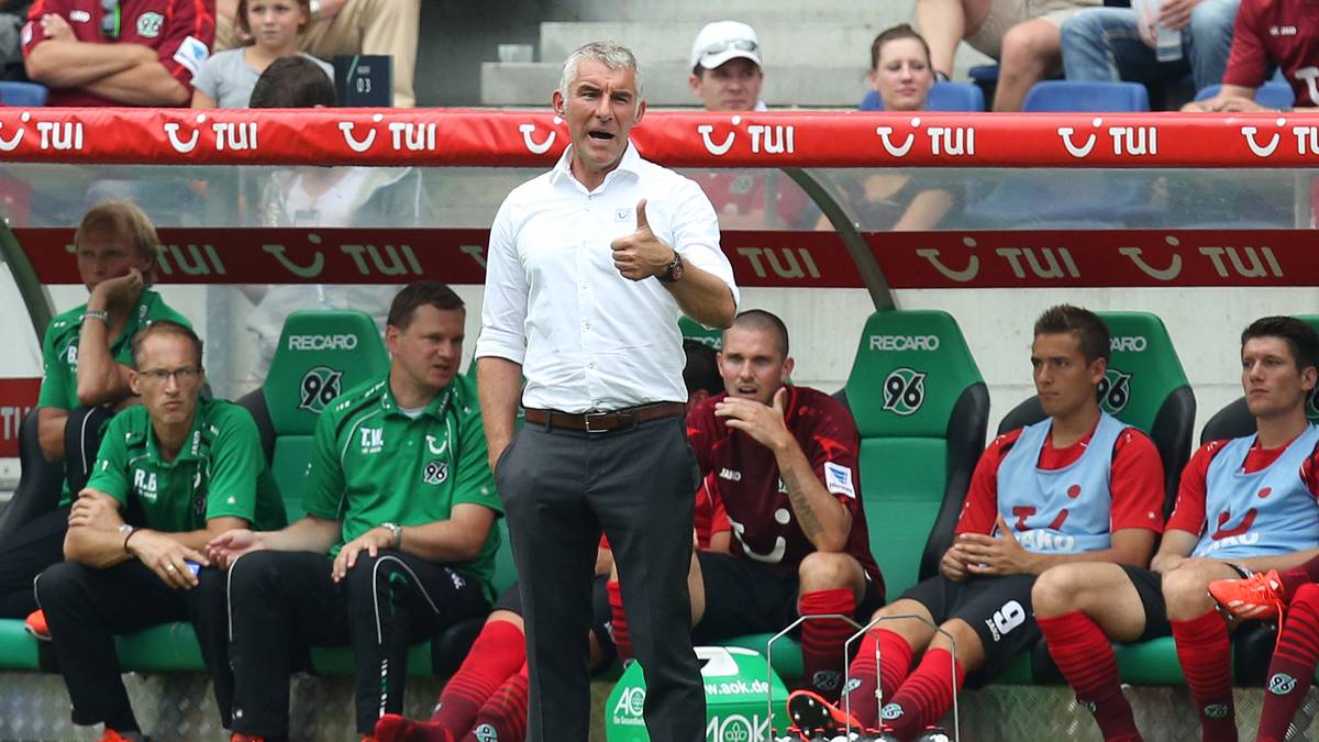 Mit drei Jahren, elf Monaten und acht Tagen ist Mirko Slomka Hannovers Coach mit der längsten Amtszeit am Stück