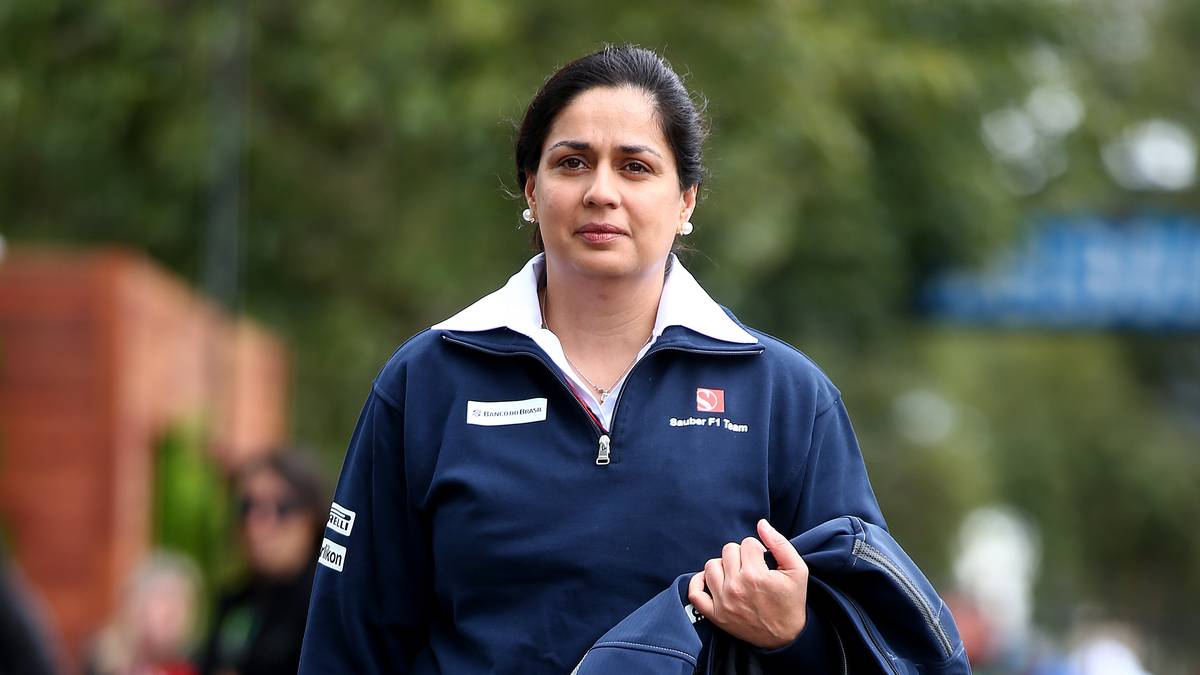 MONISHA KALTENBORN: Als Teamchefin trägt sie die Verantwortung. Und deshalb muss sie auch den Kopf hinhalten für den Vertragswahnsinn rund um Giedo van der Garde. Eine unfassbare Posse, die das von Peter Sauber über zwei Jahrzehnte so seriös und sympathisch aufgebaute positive Image in kürzester Zeit in den Dreck gestampft hat. Kaltenborn muss ihren Hut nehmen und gehen. Alles andere ist eigentlich nicht akzeptabel