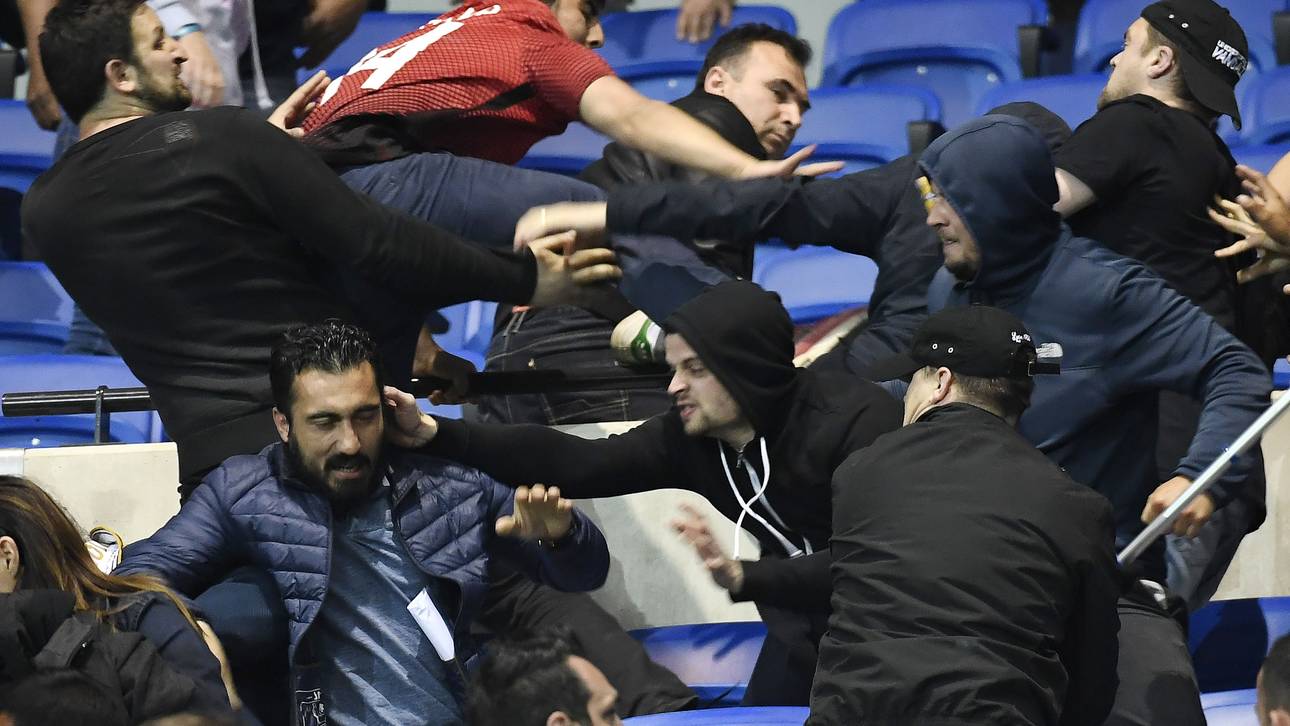 Fan-Randale! „Chaosnacht“ in Lyon