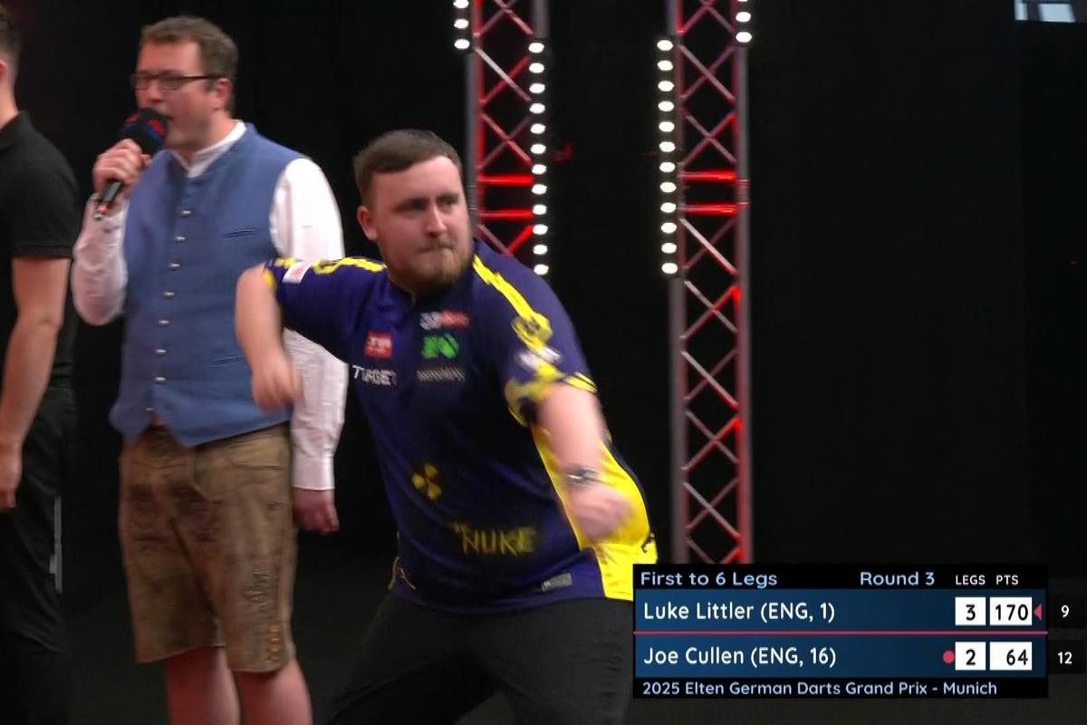 Luke Littler sorgt mit dem Big Fish für das nächste Highlight bei den German Darts Grand Prix in München.