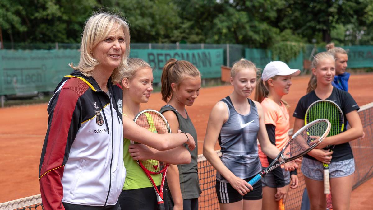 Claudia Kohde-Kilsch (l.) arbeitet nach ihrer Karriere als Tennis-Trainerin