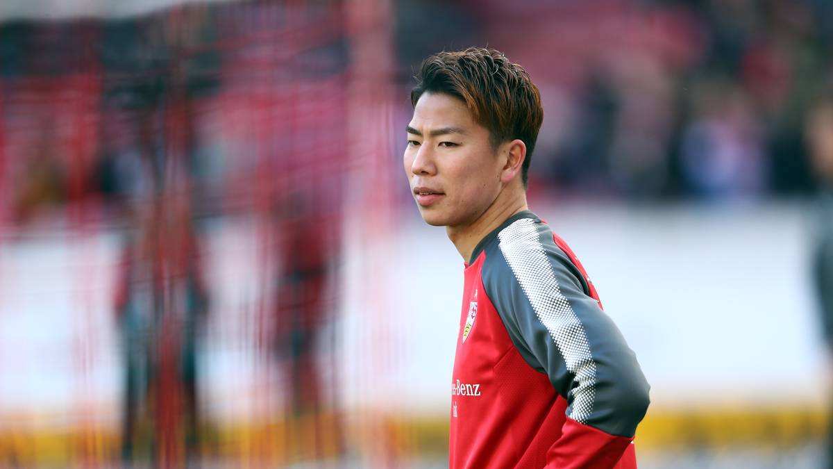 In Takuma Asano verließ ein dritter Leihspieler nach zwei Jahren den VfB. Der 23-Jährige gehört dem FC Arsenal und wird wieder ausgeliehen - nach Hannover. Nach einer Hinrunde mit regelmäßigen Einsätzen kam der 23-Jährige in Stuttgart nach dem Jahreswechsel gar nicht mehr zum Zug