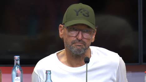 Kaputter Schiri-Funk, Stromausfall und dann machen auch noch die Monitore schlapp: Bei der Begegnung zwischen Energie Cottbus und Hannover 96 in der 2. Bundesliga reiht sich eine technische Panne an die nächste.