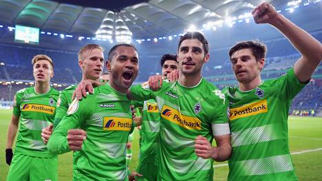 Hamburger SV v Borussia Moenchengladbach - DFB Cup Quarter Final