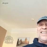 Russ Bray enthüllt: So ist das Verhältnis zwischen Spieler und Caller