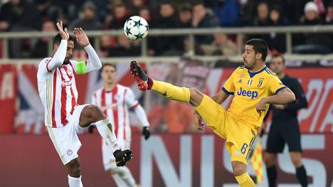 Sami Khedira (r.) setzte sich mit Juventus in Piräus durch