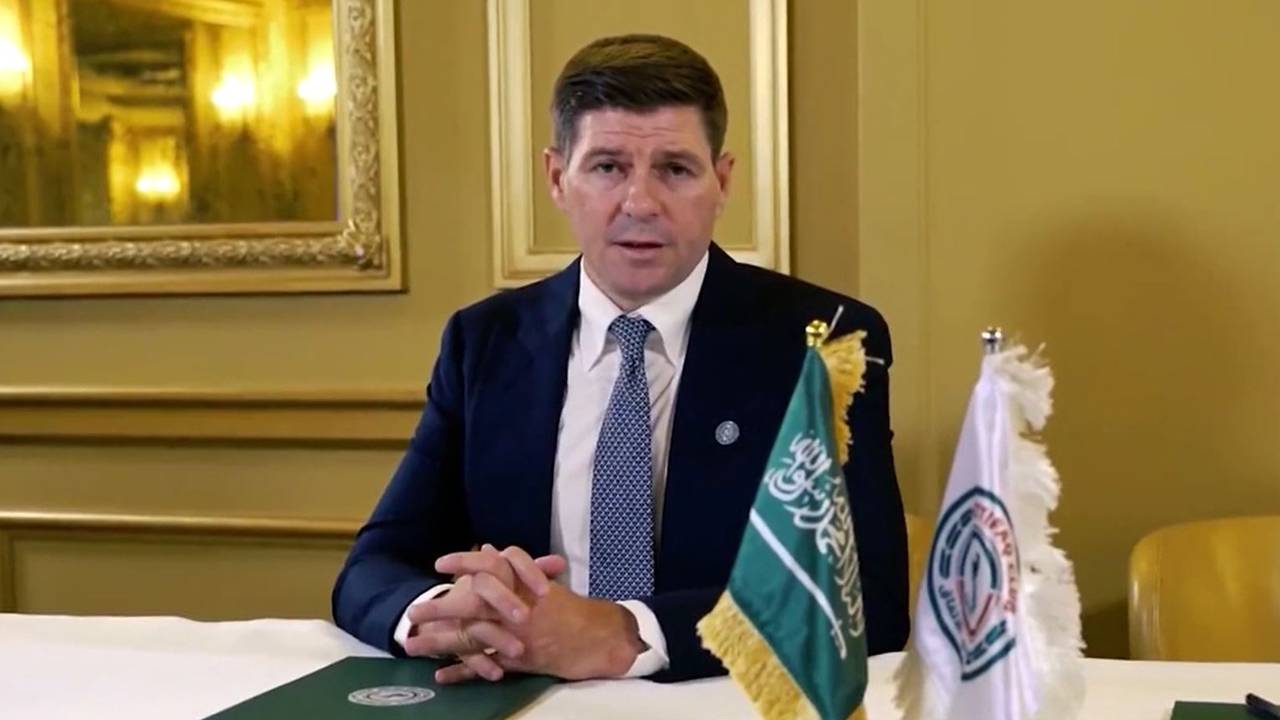 Saudi-Post: Gerrard am Pranger