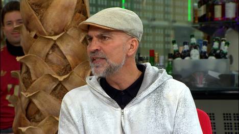 Im SPORT1-Doppelpass reagiert Markus Babbel sichtlich empört auf die Aussage eines Gastes und widerspricht ihm deutlich.