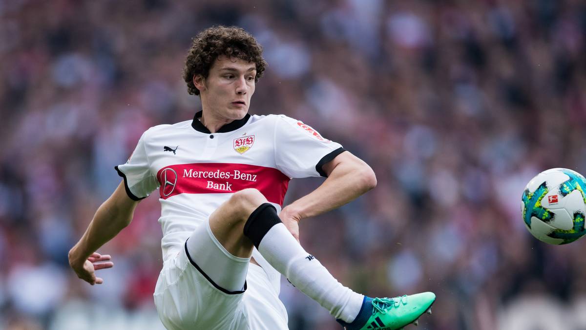 Auch der Transfer von Stuttgarts WM-Shootingstar Benjamin Pavard ist noch nicht endgültig vom Tisch. Der VfB will den Weltmeister in diesem Sommer zwar auf keinen Fall vorzeitig abgeben