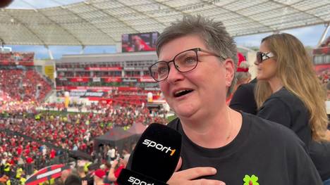 Nach dem historischen Double probieren Fans von Bayer Leverkusen, diese besondere Saison in Worte zu fassen.