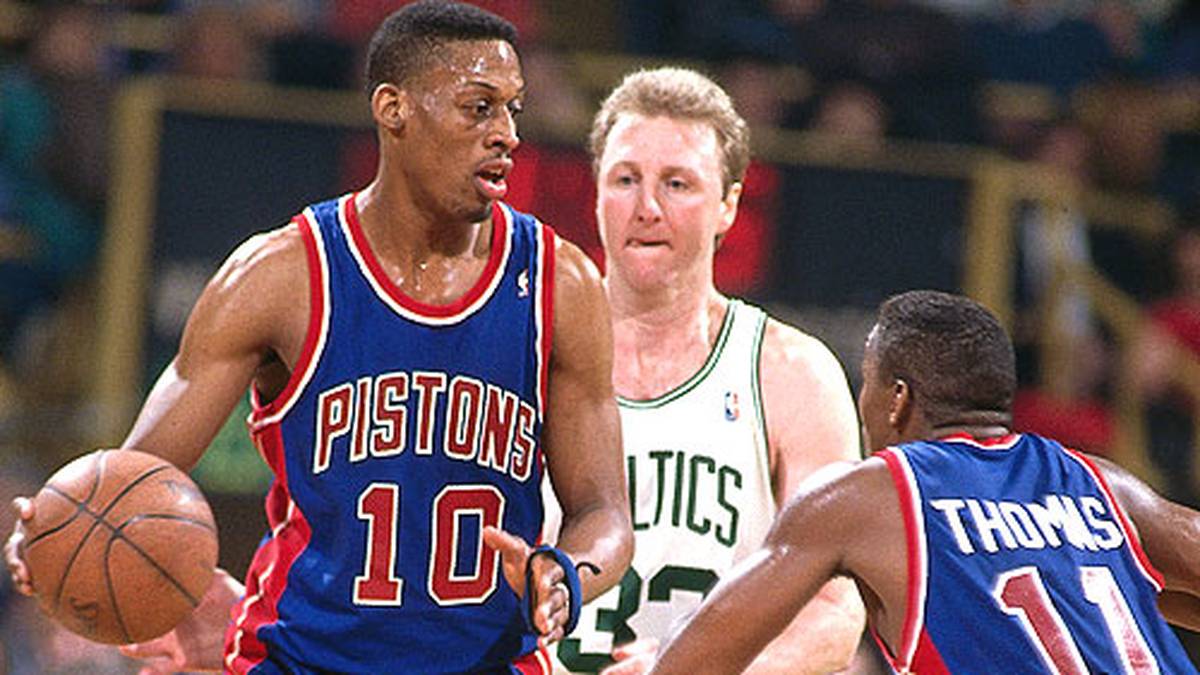 Damals liefert er sich so manches Duell mit Celtics-Legende Larry Bird, den er für "völlig überschätzt" hält