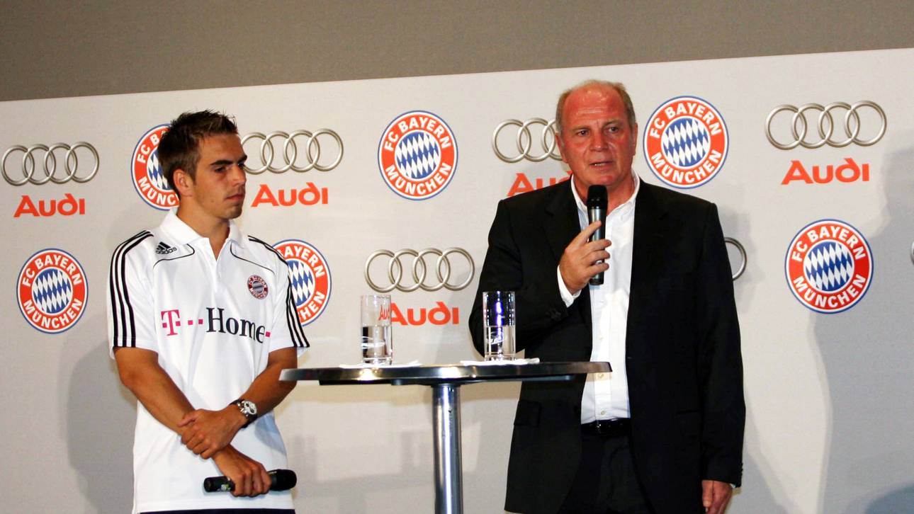 Bayern Muenchen Receives New Cars