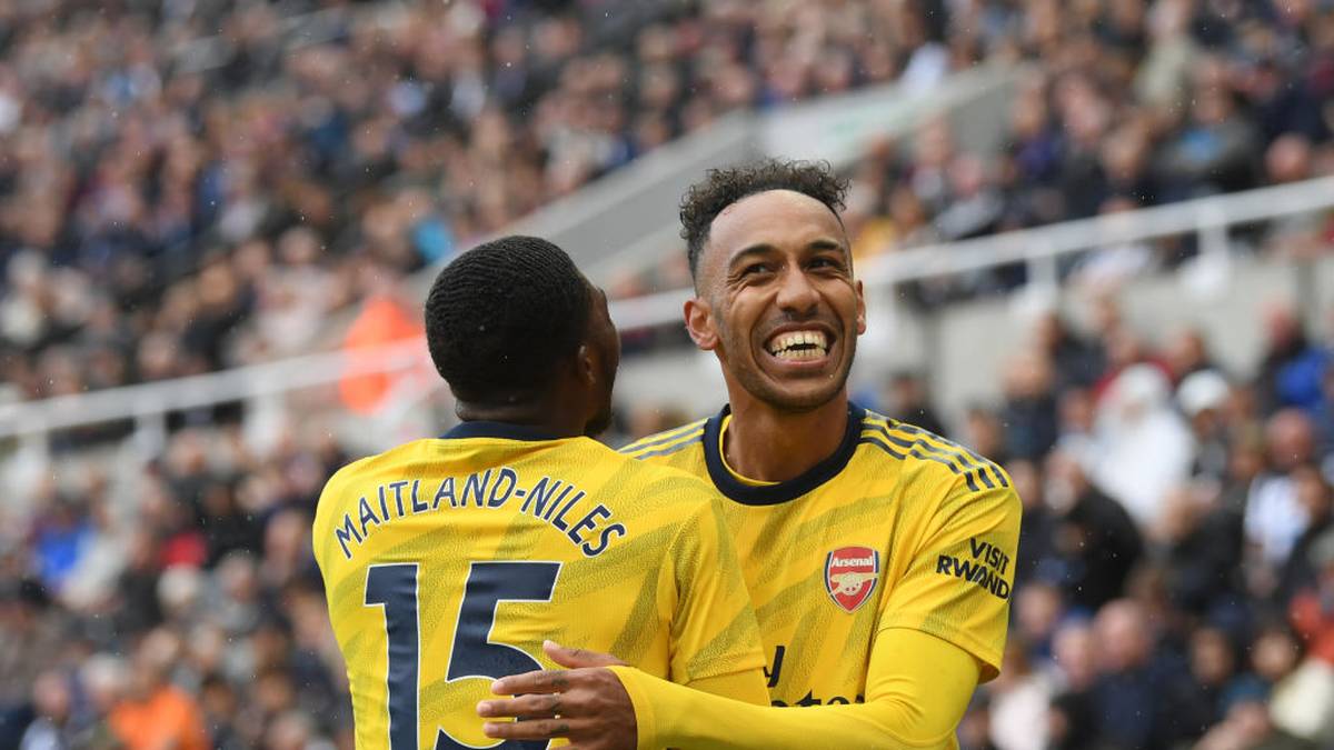 Arsenal kommt dagegen mit PIERRE-EMERICK AUBAMEYANG (5 Tore). Sein Sturmkollege Alexandre Lacazette fehlt verletzt. Trotzdem geht der Punkt an Arsenal. ZWISCHENSTAND - 2:2 