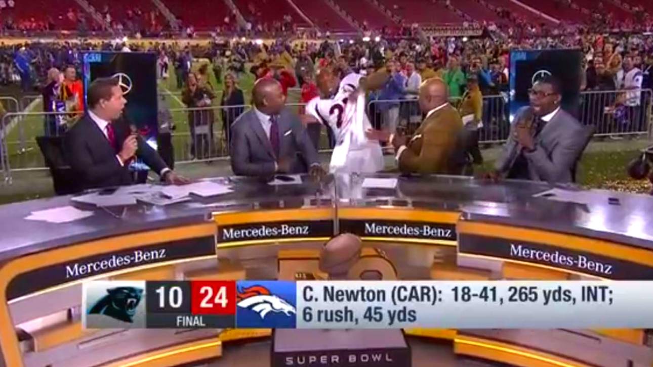 Super-Bowl-Champ rutscht krachend aus