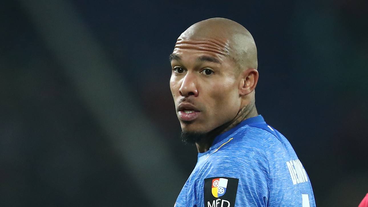 De Jong sieht Social Media kritisch