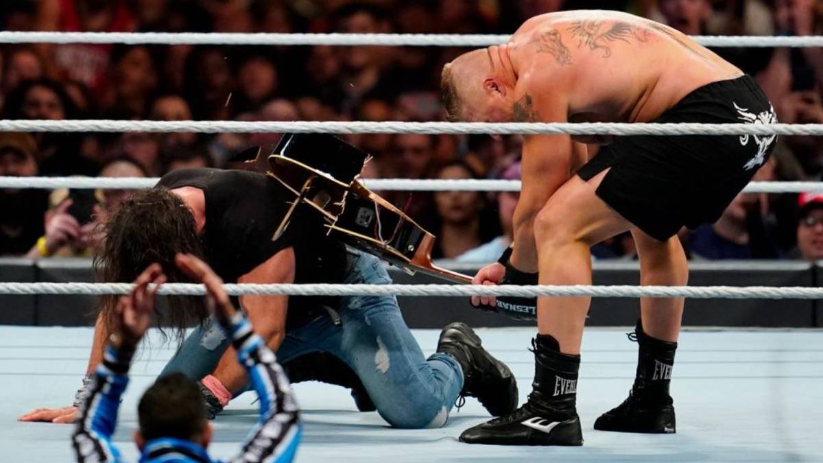 Das "Beast" entledigt sich seiner Gegner einer nach dem anderen und hat zwischendurch sogar noch Zeit zum Verschnaufen, bis der nächste Teilnehmer den Ring betritt. Hier wird Elias mit seiner Gitarre abgefertigt