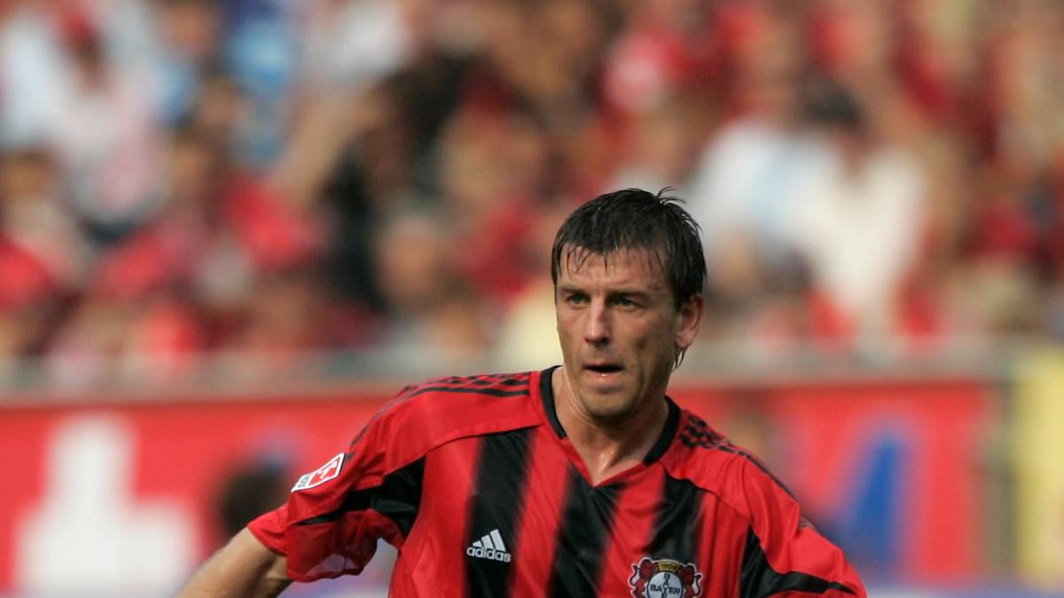 BERND SCHNEIDER: Der Mittelfeldspieler hat ebenfalls während seiner Spielerkarriere gequarzt. Auf seine sportlichen Leistungen hatte es offenbar keine Auswirkungen, sonst hätte er wohl nicht im WM-Finale gestanden