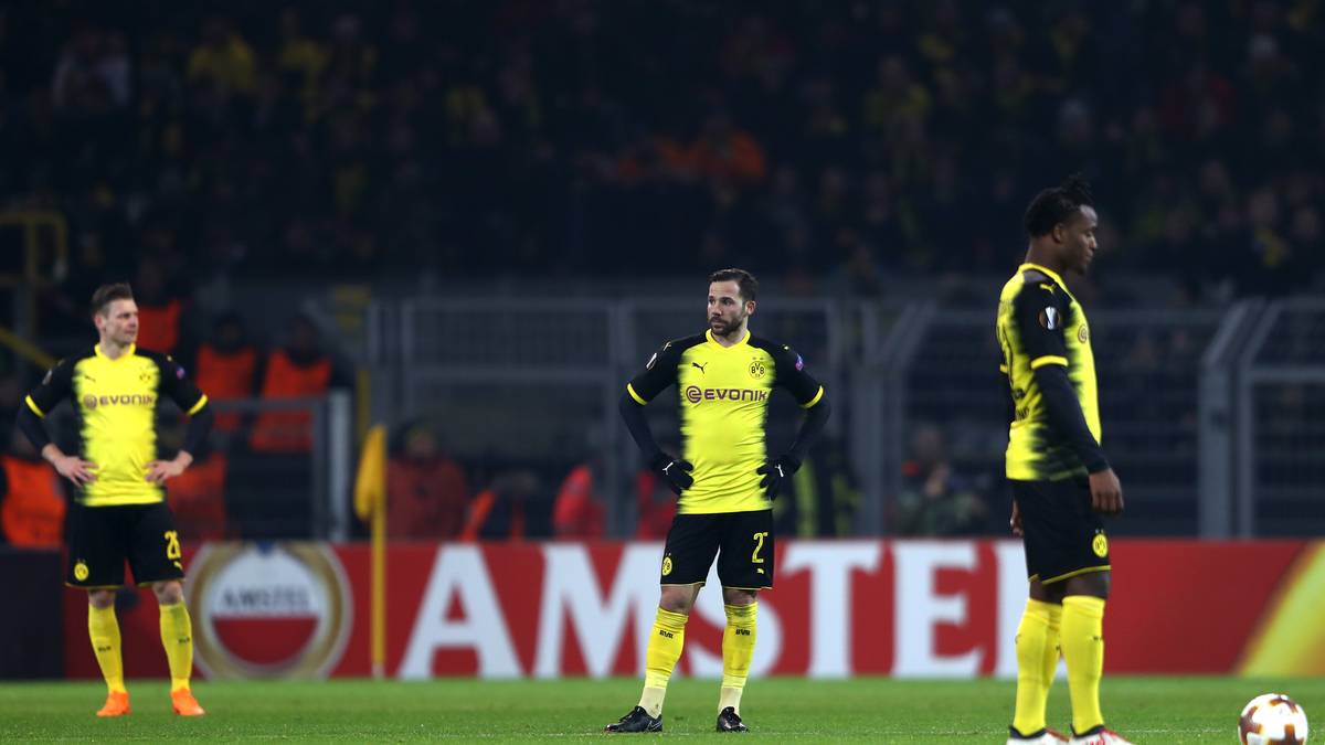 GONZALO CASTRO: Kann die die vielen Lücken im defensiven Mittelfeld nicht stopfen. Sinnbildlich sein vollkommen missglückter Konter-Versuch in Hälfte zwei, als er den Ball unbedrängt herschenkt. SPORT1-Note: 4