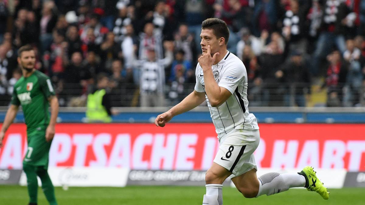 LUKA JOVIC (Frankfurt, 19): Sein Bundesliga-Debüt am 4. Spieltag krönte der Stürmer gleich mit seinem ersten Tor. Es folgten zwei weitere Jokereinsätze für den von Benfica Lissabon ausgeliehenen serbischen U21-Nationalspieler