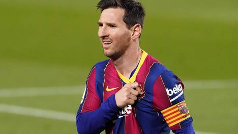 Wie TNT Sports berichtet, hat PSG Lionel Messi ein konkretes Vertragsangebot vorgelegt. Demnach soll der Barca-Star einen Kontrakt über zwei Jahre unterschreiben. 