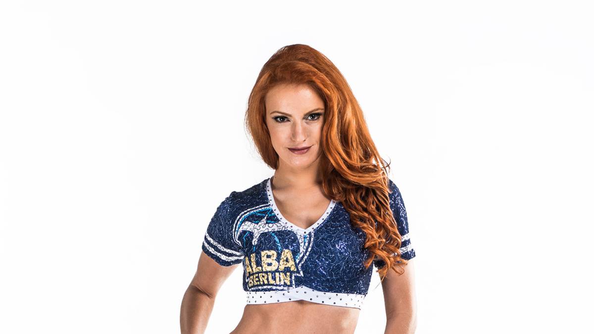 Elf Jahre Cheerleading machen sich bezahlt: Denn auch wenn man es ihr nicht ansieht - Annie isst am liebsten Kuchen oder Pommes mit Mayo.