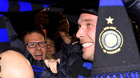 Lukas-Podolski-Inter Mailand-Schal