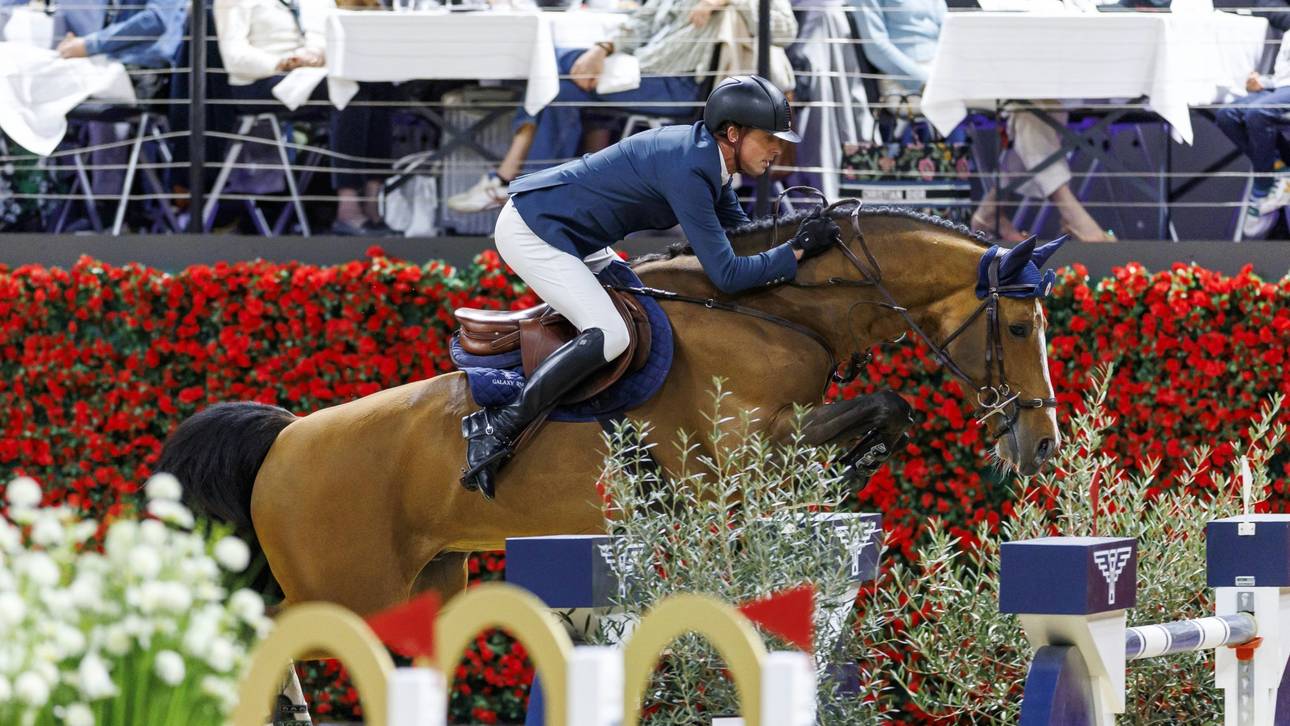 CHIO: Maher gewinnt Preis von NRW