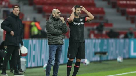 Peter Bosz ist mit Leverkusen seit drei Spielen sieglos