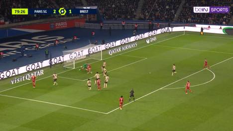 Nach fünf Pflichtspielsiegen in Folge lässt Frankreichs Meister Paris St. Germain im Topspiel gegen Brest Drei Punkte liegen und verspielt einen deutlichen Vorsprung.