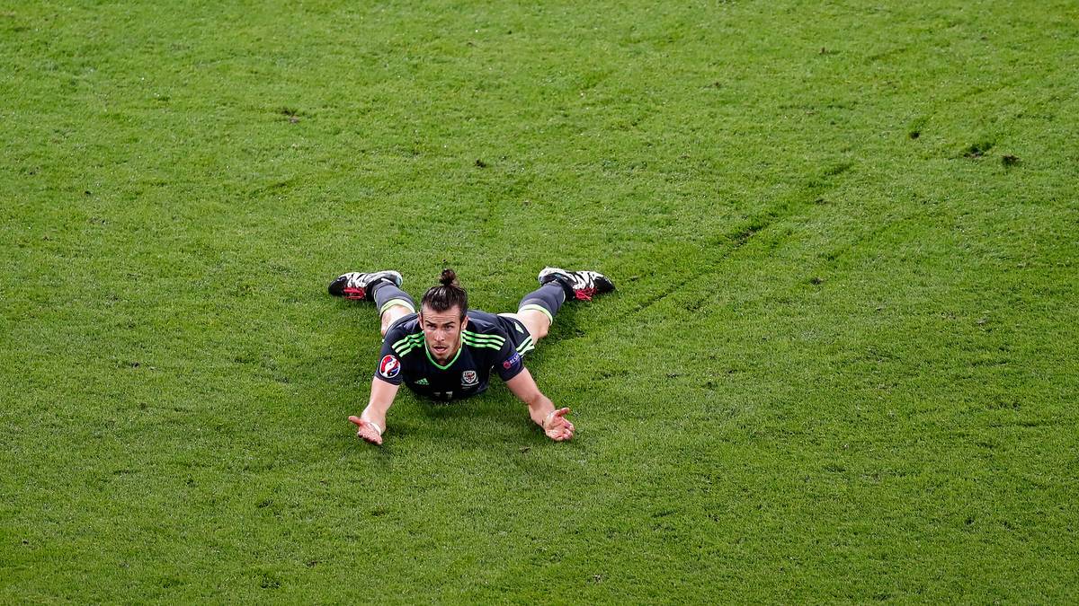 Bale kämpft und rennt und versucht wirklich alles. Doch es reicht nicht