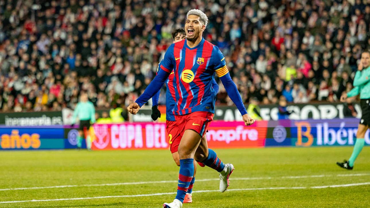 Ronald Araujo bejubelt sein Tor gegen Albacete