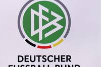 Der Deutsche Fußball-Bund schließt einen Zweijahresvertrag mit einem Telekommunikationsunternehmen.