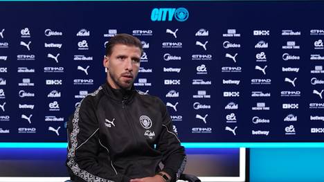 Rúben Dias hat seinen Vertrag bei Manchester City bis 2029 verlängert. Der Portugiese spricht über die "perfekten Bedingungen" bei den Sky Blues und seinen Traum, als Kind in der Premier League zu spielen.