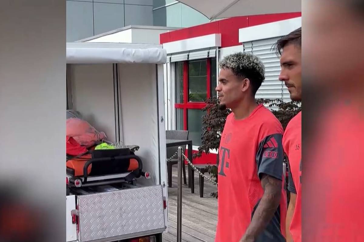 Bei der ersten medienöffentlichen Trainingseinheit des FC Bayern in dieser Saison sind alle Linsen auf Neuzugang Luis Díaz gerichtet. Auffällig: Joao Palhinha wird offenbar zum Integrationshelfer.