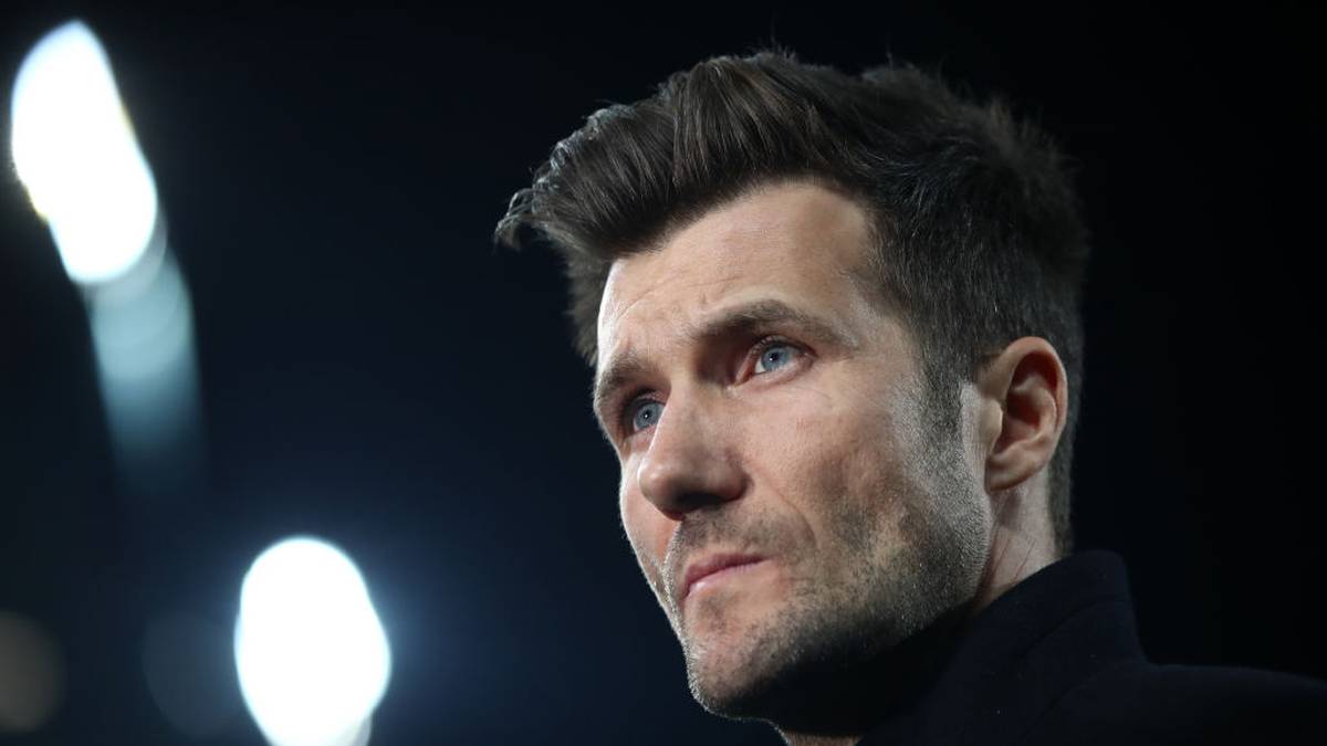 Der ehemalige Schweizer Nationalspieler Raphael Wicky übernimmt. Diese Entwicklung hatte sich abgezeichnet, als George Heitz beim Verein aus Illinois als Sportchef übernommen hatte. Die beiden kennen sich bereits aus gemeinsamen Zeiten beim FC Basel