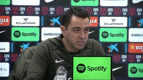 Nach der 1:4-Pleite gegen Real Madrid im Finale des spanischen Supercups ist Xavi in Barcelona angezählt. Er bedankt sich bei Pep Guardiola für dessen Unterstützung - und spricht über seine Zukunft.