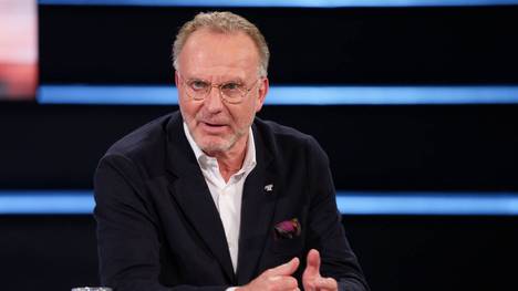 Bayerns Vorstandschef Karl-Heinz Rummenigge hat seine Aussagen zum Impfen von Fußball-Profis als "missverständlich" bezeichnet