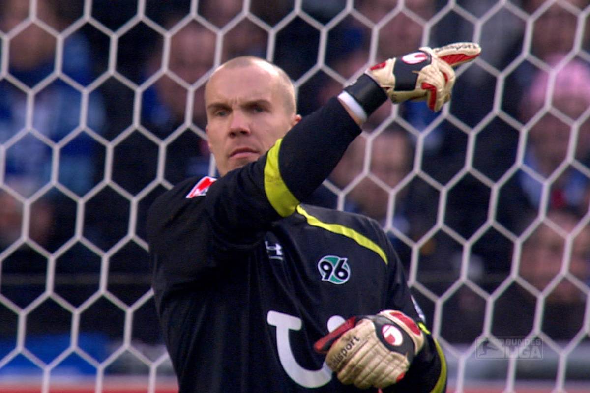 Am 08.11.2009 bestritt Robert Enke für Hannover 96 sein letztes Bundesligaspiel, bevor er sich zwei Tage später das Leben nahm. 