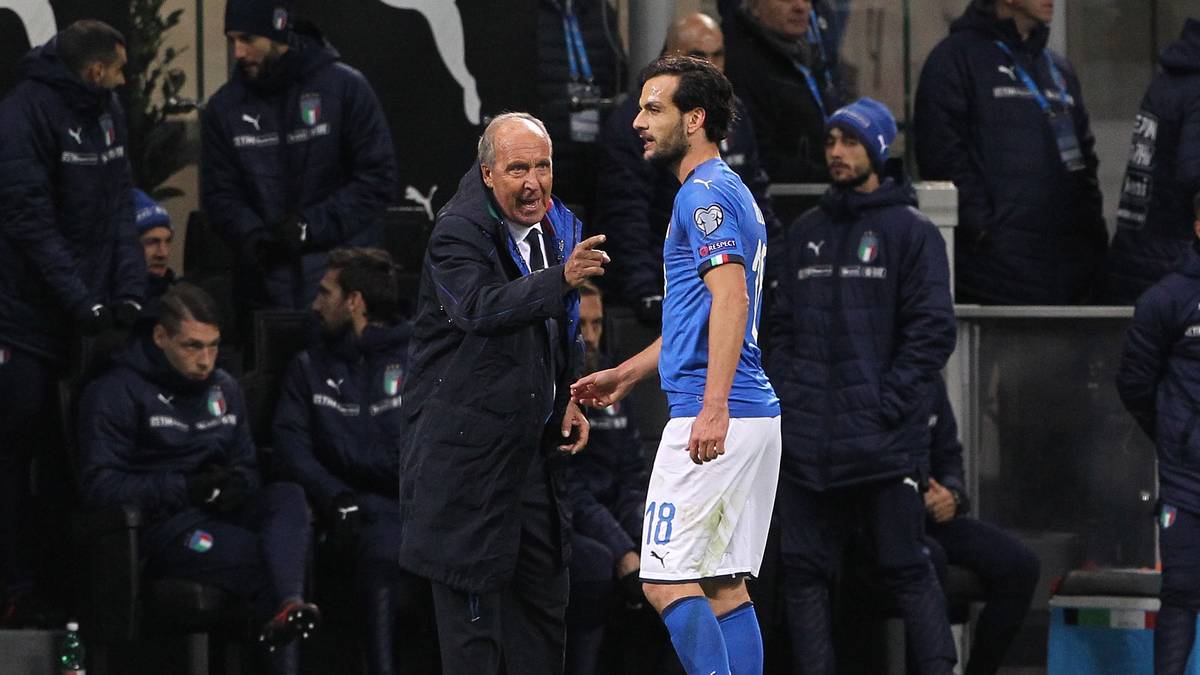 "Sport" (Spanien): "Dieses Italien hat nicht die Handschrift früherer Trainer wie Zoff, Trapattoni, Lippi, Prandelli und Conte. Das Unternehmen WM war für Ventura viel zu groß. Das ist die italienische Realität, ein dramatisches Ausscheiden. Das Ausscheiden ist einer der schwärzesten Momente in der italienischen Fußballgeschichte."